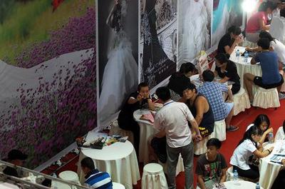 禮樂和鳴，盛世良緣——記2012年全國(guó)禮儀慶典產(chǎn)品交易會(huì)暨婚博會(huì)在濟(jì)南舉行